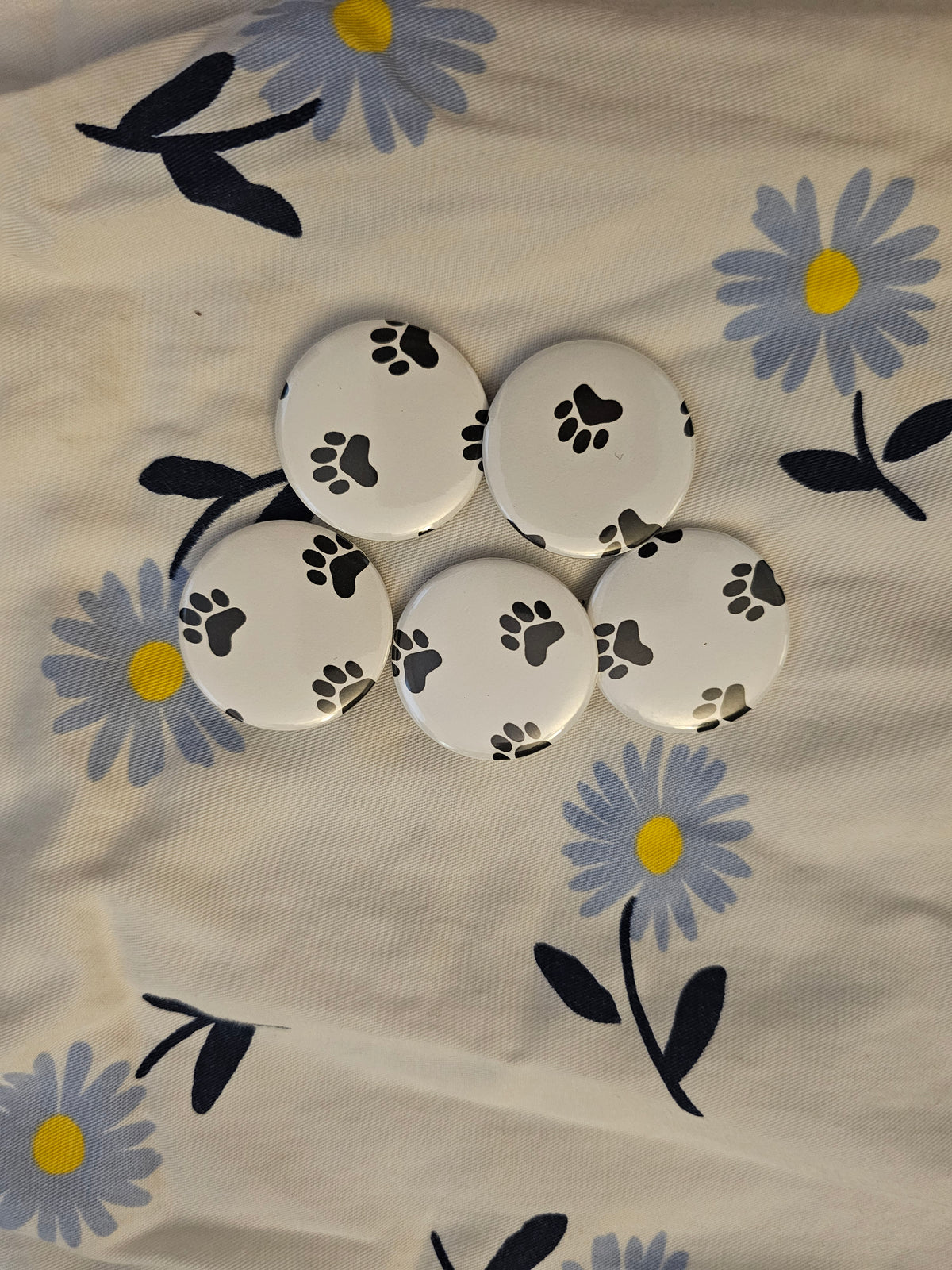 1.25" paw print button