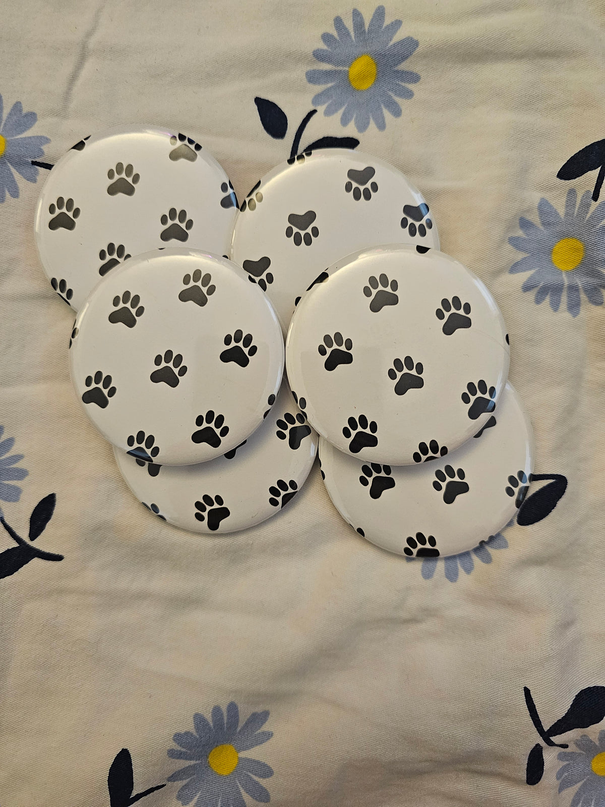 2.25" paw print button pins
